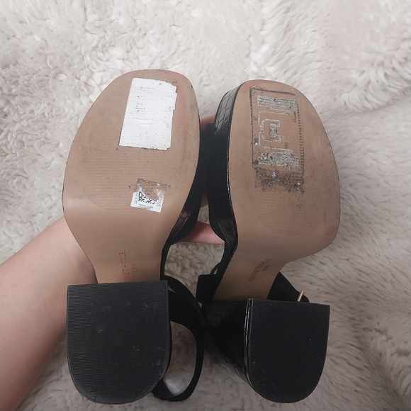 Kenneth Cole New York Dolly Platform Sandals - Picture 2 of 14